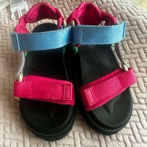 Gap Kids Pink and Blue Sandals 9-10